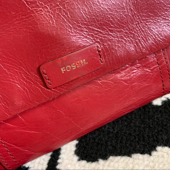 Fossil Red Leather Trifold Wallet Large - Picture 3 of 16
